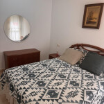 SE RENTA HABITACIÓN - Habitación disponible para una o dos chicas.. Al lado del Mercadona A 5 minuto