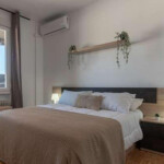 Habitación - Alquilo una amplia habitación con terraza en el centro de ibiza tiene todo lo necesario