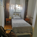 Alquilo habitación zona ventas