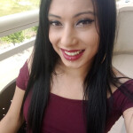 Chica con regalito - Hola me llamo Lizeth soy de Colombia soy nueva en el país quisiera vivir una ex