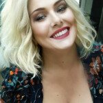 Soy una chica italiana rubia tengo 52 años