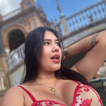 JULIANA UN TORBELLINO COLOMBIANO DE PARA TI NOVEDAD