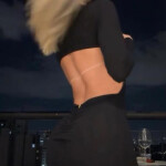 Caro - Hola Me llamo Caro soy tal como me está viendo en la fotos una chica rubia de 25 años que est