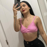 HERMOSA COLOMBIANA - Exquisita jovencita colombiana, morena de carita tierna y curvas que enamoran,
