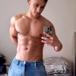 MAIKEL LATINO - Hola chicos, me llamo Maikel, soy un joven acompañante venezolano de 24 años, varoni
