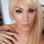 INTERSEXUAL BELLA SILVINA MANDO VIDEOS A PASOS DE CORTE INEGLES