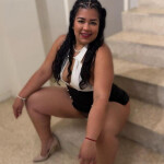 Colombianita - Hola me llamo Karol estoy por el metro del clot soy una chica muy cariñosa dulce y en
