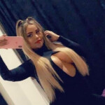 Soy lunita la chica más divertida de la isla ... una bomba