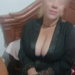 Rubiasa alta - Hola cariño soy una mujer elegante educada saber estar cariñosa llamadas y te informo