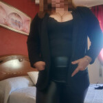 Rubia cariñosa - Soy rocío una mujer madurita con experiencia muy cariñosa atenta te invito que me v