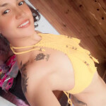 Hermosa latina recién llegada