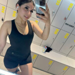 A - Quieres probar el mejor a dos bs. morcon las mejores chicas . Somos nuevas en sevilla y eleganci