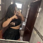 VALERIA CARIÑOSA - Amores son una jovencita que acaba de llegar a la isla simpática risueña cariñosa