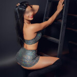 SABRINA VENEZOLANA ARROLLADORA Y DULCE POR PUERTO BANUS