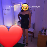 Hermosa andaluza Morena rosa