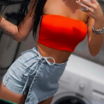 Morena jovencita y delgada NO SOY PROFESIONAL SOY MUY AMABLE. Spanish particular