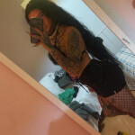 Bombón top trans tatuada española bilbaina carla ruiz jovencita tatuada