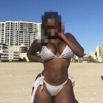 Mulata latina por Reus