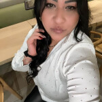 Marta - Hola soy una mujer muy me gusta mucho conectar mutuamente y compartiendo miles de actividade