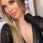 Latina hermosa en carrus elche