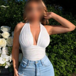 Latina - Hola amores Soy Sandra Colombiana. Muy rubia muy completita. masajes relajantes. Experta .