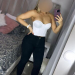 Jovencita latina de paso por la ciudad. Quedamos?