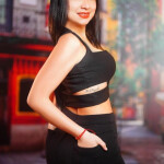 Soy una ¡ chica muy guapa pequeña y plano morena de 1.66 de altura peli largo color negro. Me considera una chica deportis