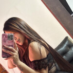 Espectacular chica con curvas y muy buena compañía