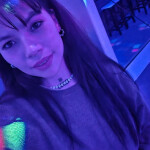 Eva - Hola amor soy latina nueva en este mundillo pero súper divertida y me considero una persona ca