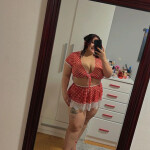 Erika ELEGANTE Y DULCE CHICA CURVIS DISPONIBLES EN TU CIUDAD