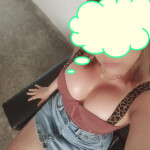 Luciana - Hola soy Lucia chica venezolana recién llegada con ganas de experimentar cosas nuevas soy