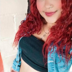 JOVEN Y AGRADABLE LATINA
