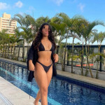 Una morena agradable