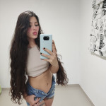 Bella chica latina whatsapp videollamada -telegrams- teams- desde 6 euros contenido y sexting