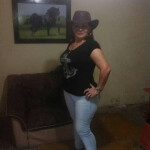 Española Canaria . - Hola Amores soy Nora chica de 50 Años estoy divorcianda soy cariñosa cercana es