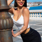 ARIANE UNA MUJER JOVEN LA MEJOR COMPAÑIA