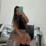 VALERIA HERMOSA LATINA TODO UN BOMBON DE PIES A CABEZA