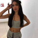 Brunita chica latina