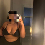 Morena rellenita - Soy una chica morena rellenita alta tranquila y extrovertida cariñosa amable.con 