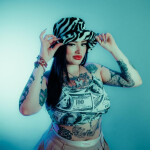 Megan jovencita española tatuada recién llegada