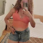 Lara - Hola cariño soy Lara una mujer muy dulce cariñosa y sobre todo profesional y . Disfruta del m