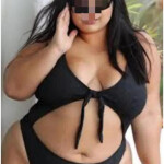 Chica morena curvy muy guapa