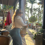 TU EN LOS CRISTIANOS JADE 24 HS NO DEJES Q TE LO CUENTEN LO TENGO CALIENTiITO PA TiIi