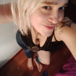Hola guapos soy abril me salidas y también coches