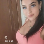 Tu gallega Cristal - Hola soy una joven y dulce gallega me llamo Cris pero me llaman Cristal soy ind