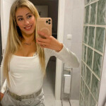 DANA. Vk - Hola chicos!! Estoy pasando unos dias en casa de valeska!!! Pasaros a verme!!