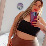 Samantha trosuda latina