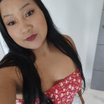 Colombiana extrovertida y cariñosa