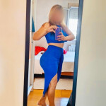 ENCANTADORA RUBIA CON CURVAS