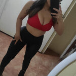 Mujer latina - Mujer cariñosa con ganas de conocer a alguien y le sus me encanta bailar y disfrutar 